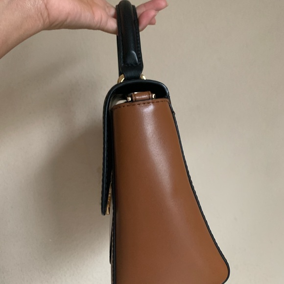 Michael Kors rare Mindy bag small (not the mini version) - Picture 6 of 10